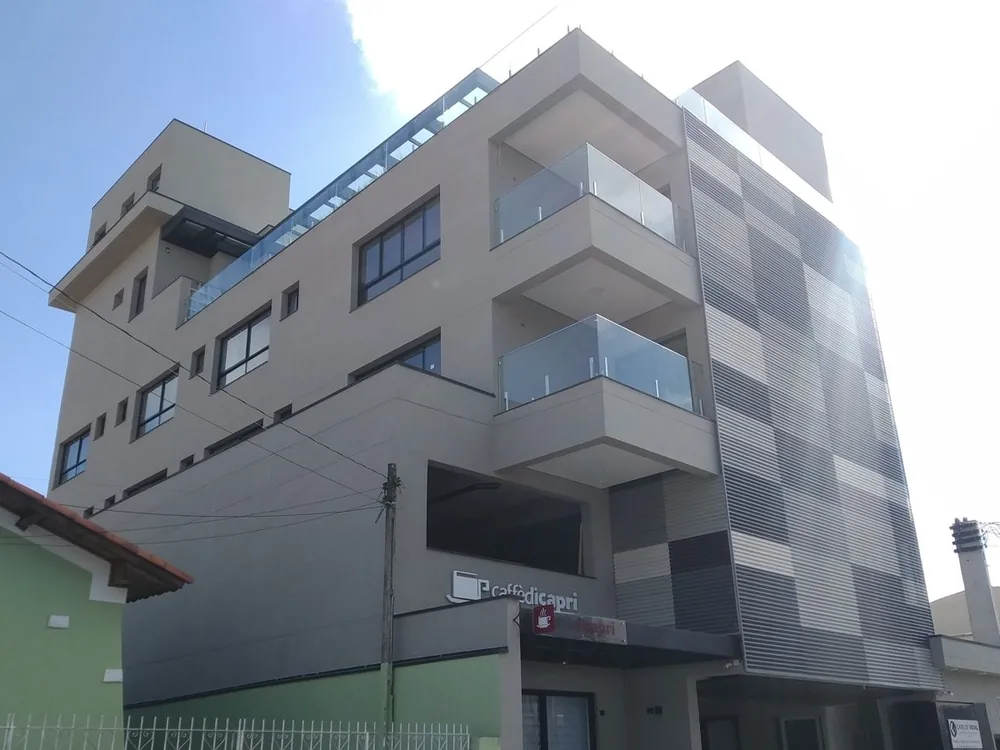 Edifício Lodumor Center em Caçapava, executado da fundação à entrega